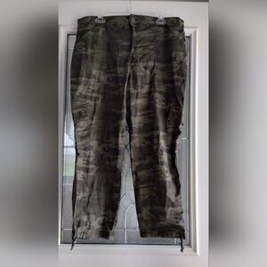 Women's Camouflage Cargo Pants